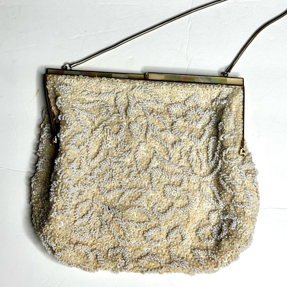 COPY - Vintage 1960s Handbag with Lucite Trim
